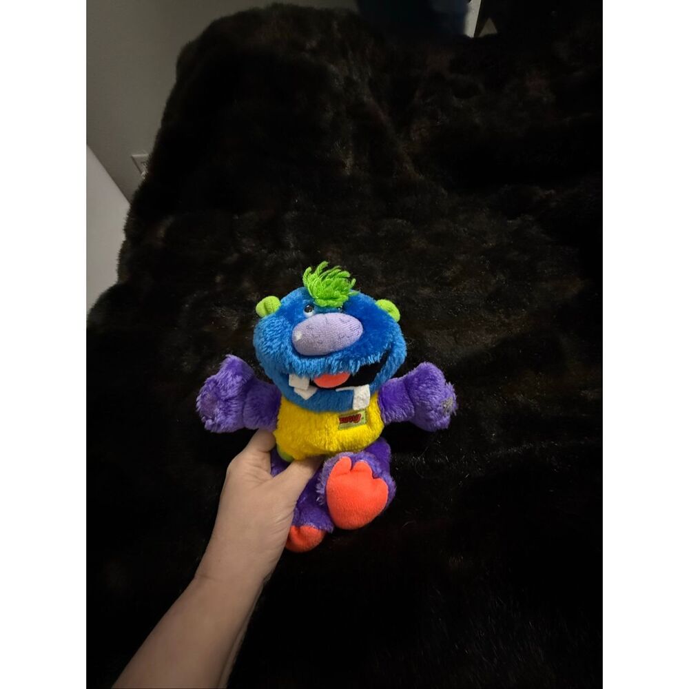 1980s My Pet Monster ZUGLY Soft Plush Toy Marchon Vintage 1986. 9 Inches High.